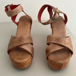 BEDSTU PLATFORMS SIZE 7 USED 4IN PLATFORMS